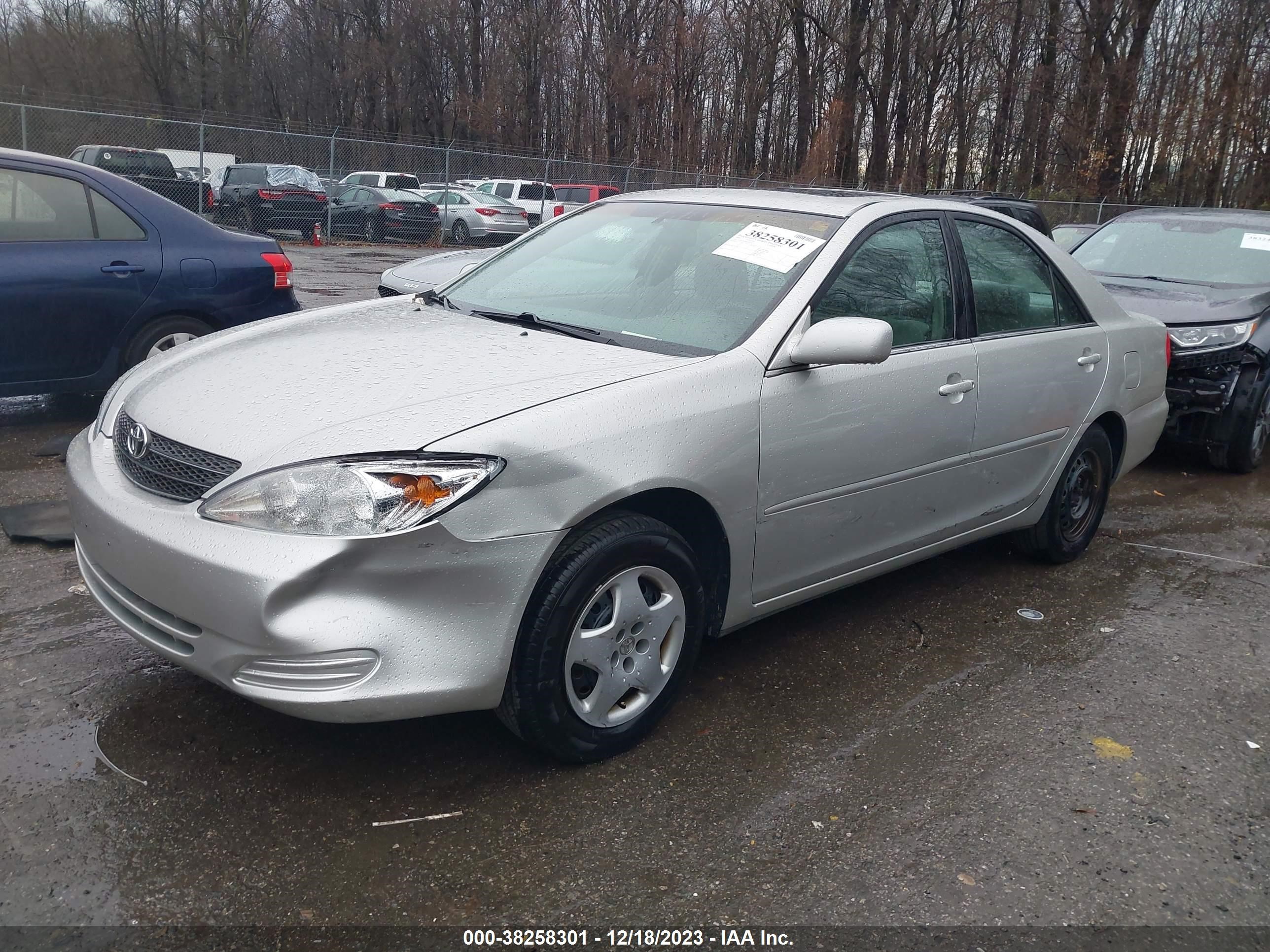 Photo 1 VIN: 4T1BE32K94U932122 - TOYOTA CAMRY 