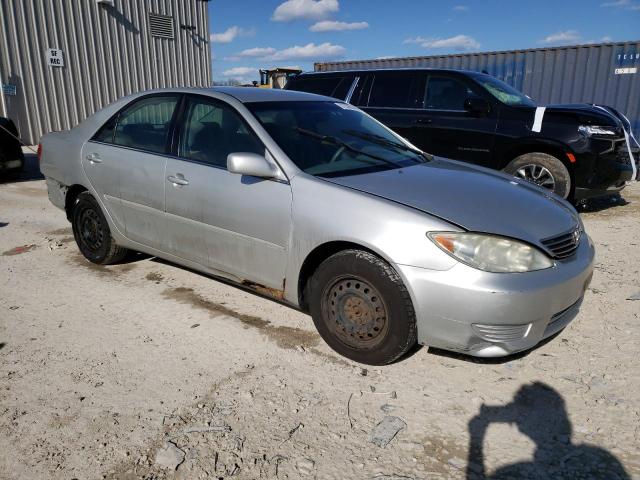 Photo 3 VIN: 4T1BE32K95U001279 - TOYOTA CAMRY 