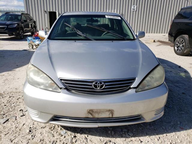 Photo 4 VIN: 4T1BE32K95U001279 - TOYOTA CAMRY 