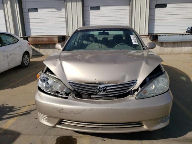 Photo 4 VIN: 4T1BE32K95U033262 - TOYOTA CAMRY 