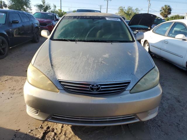 Photo 4 VIN: 4T1BE32K95U079304 - TOYOTA CAMRY LE 