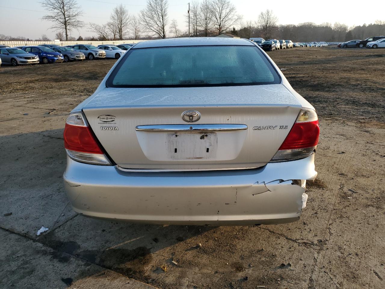 Photo 5 VIN: 4T1BE32K95U083157 - TOYOTA CAMRY 