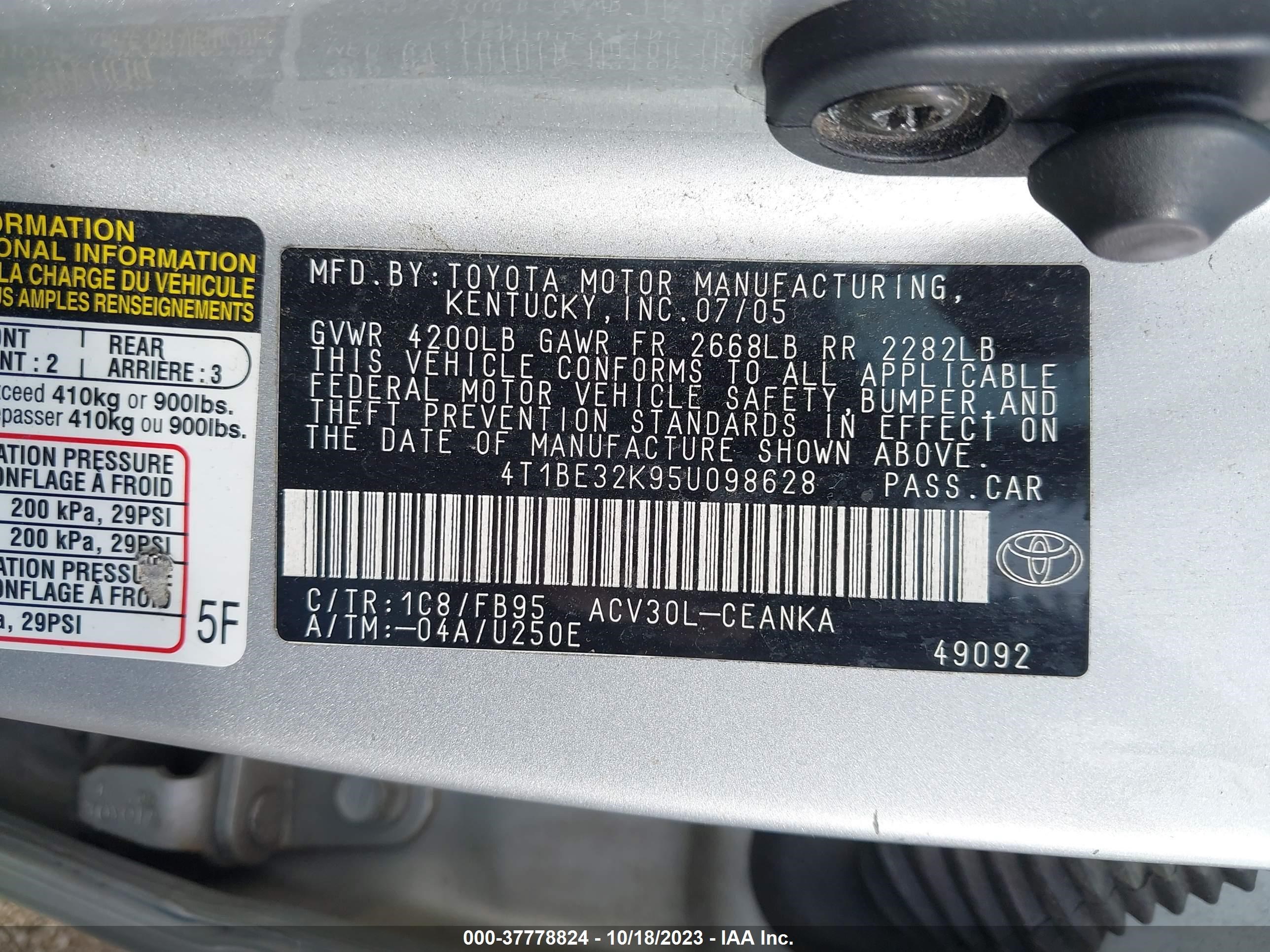 Photo 8 VIN: 4T1BE32K95U098628 - TOYOTA CAMRY 