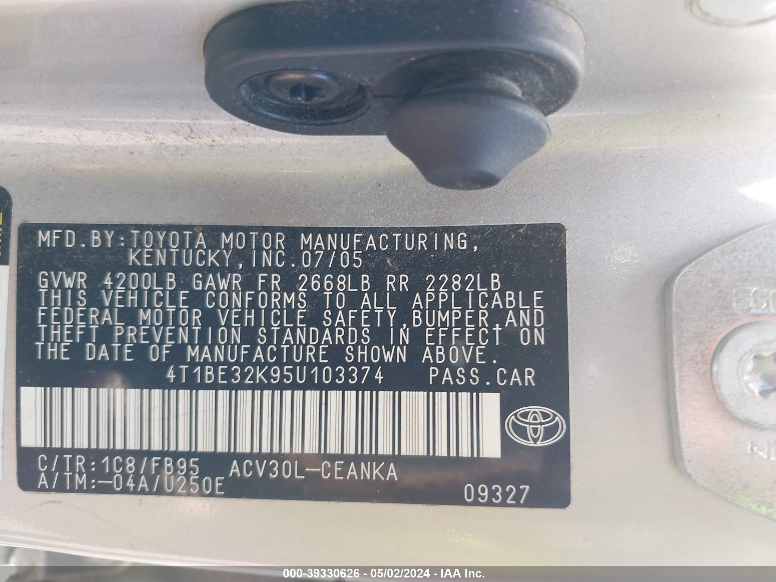 Photo 8 VIN: 4T1BE32K95U103374 - TOYOTA CAMRY 