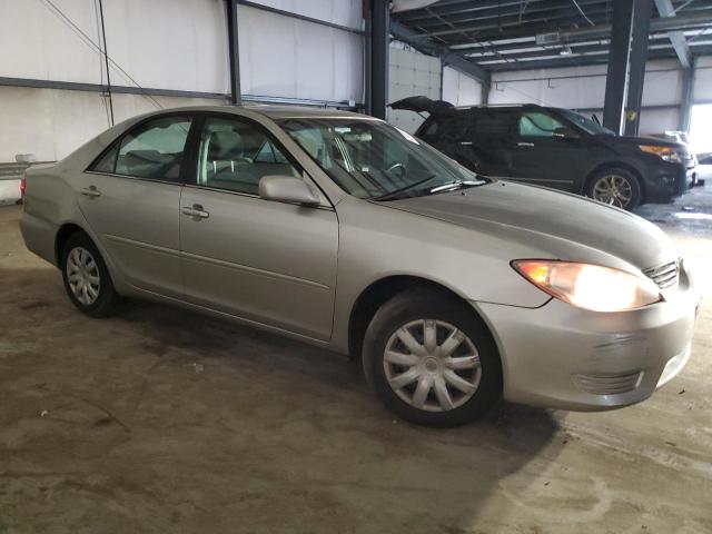 Photo 3 VIN: 4T1BE32K95U393082 - TOYOTA CAMRY LE 