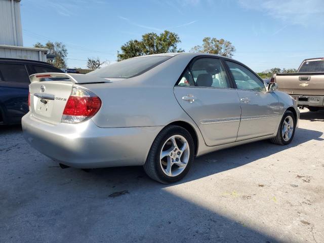 Photo 2 VIN: 4T1BE32K95U400175 - TOYOTA CAMRY LE 