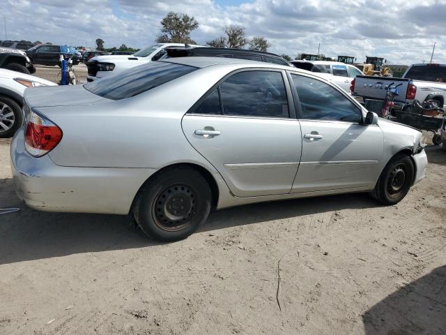 Photo 2 VIN: 4T1BE32K95U429014 - TOYOTA CAMRY 