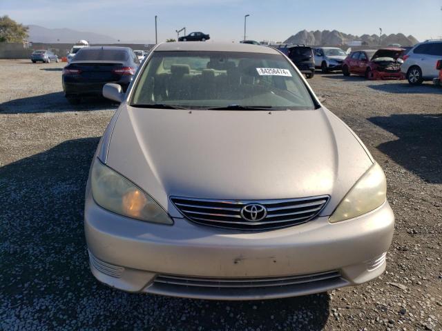 Photo 4 VIN: 4T1BE32K95U500373 - TOYOTA CAMRY LE 