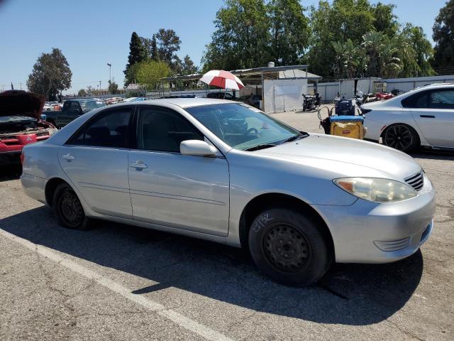 Photo 3 VIN: 4T1BE32K95U531803 - TOYOTA CAMRY 