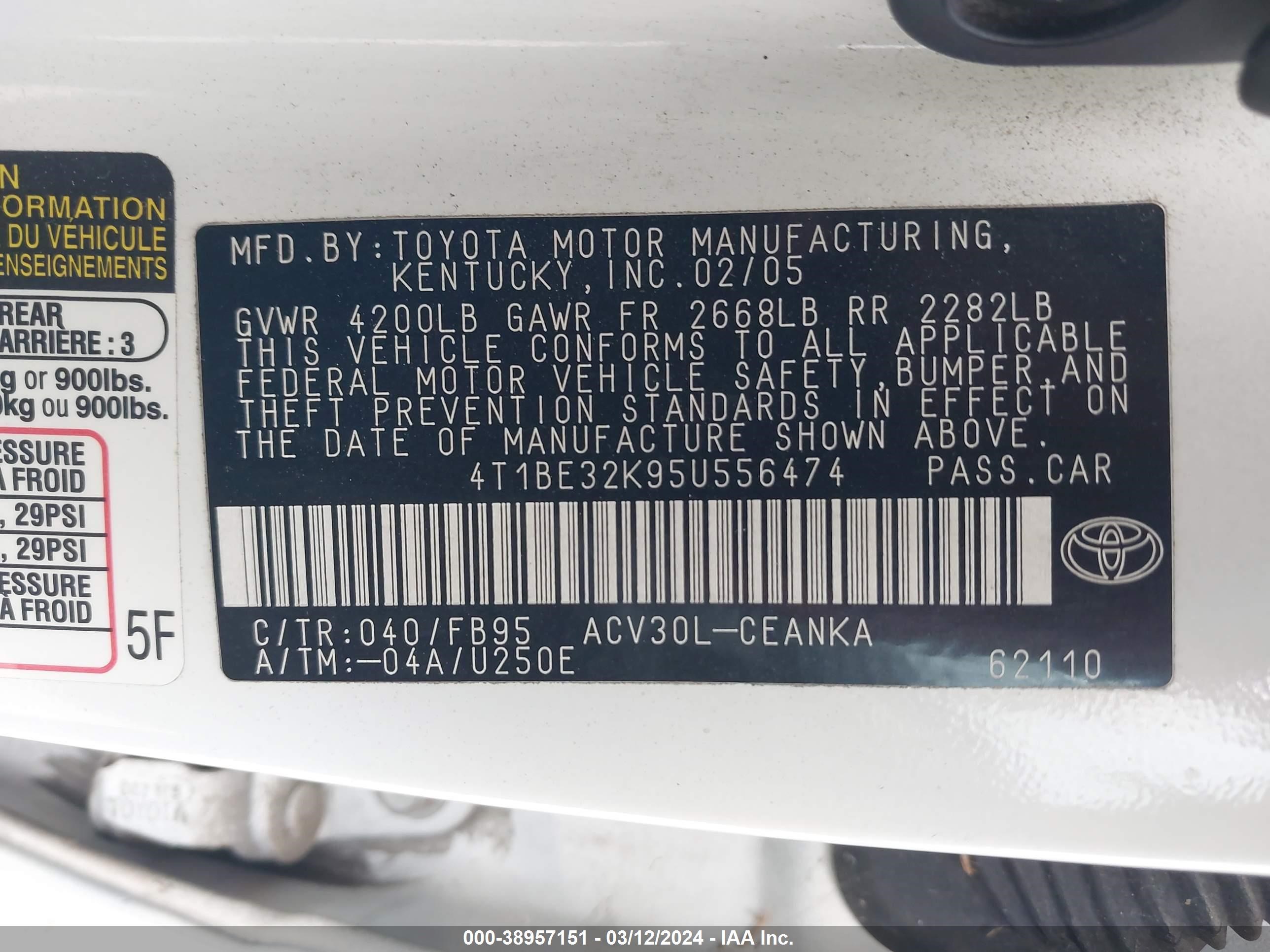 Photo 8 VIN: 4T1BE32K95U556474 - TOYOTA CAMRY 