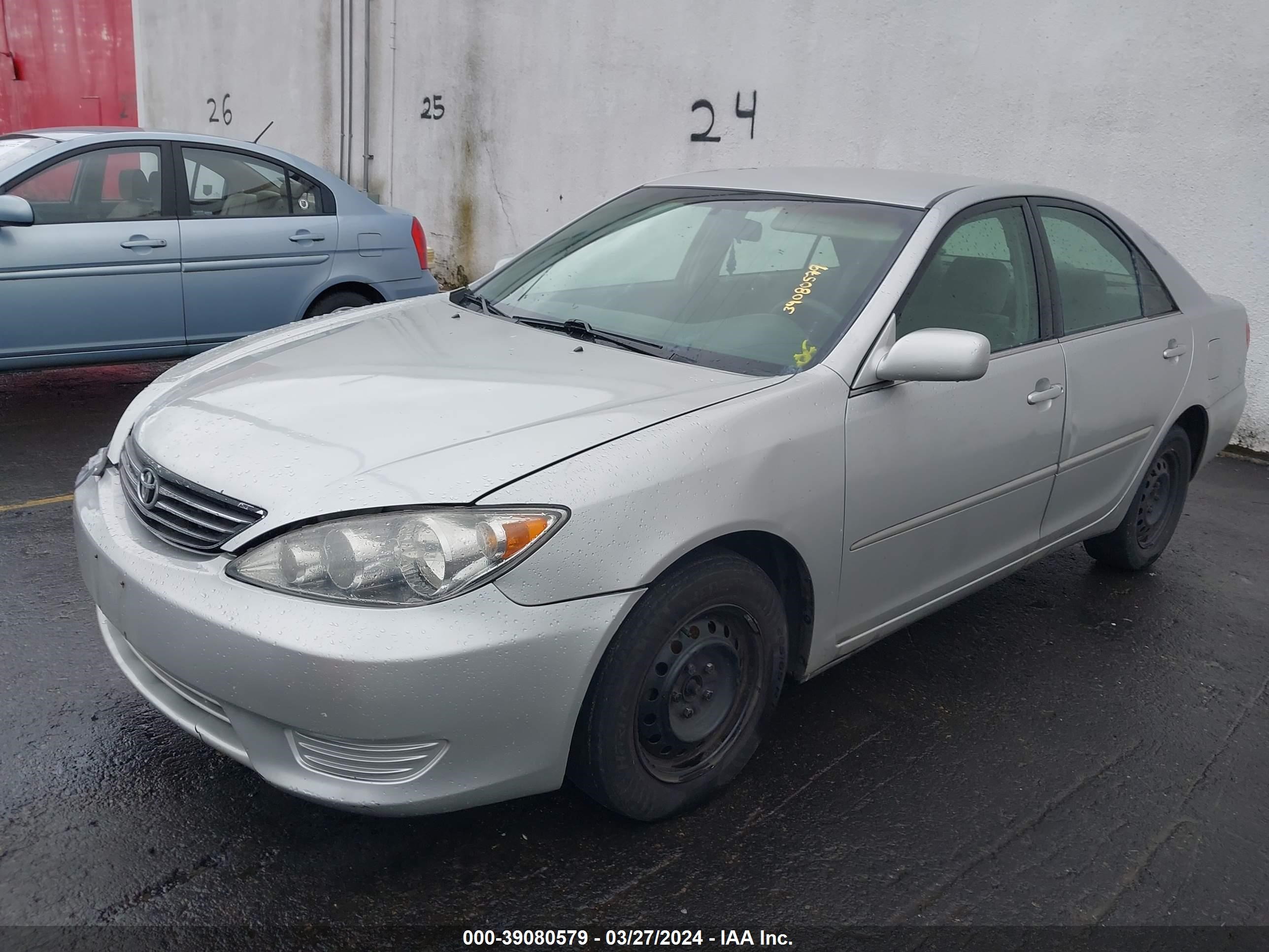 Photo 1 VIN: 4T1BE32K95U574831 - TOYOTA CAMRY 