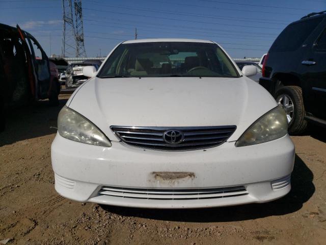 Photo 4 VIN: 4T1BE32K95U606774 - TOYOTA CAMRY 