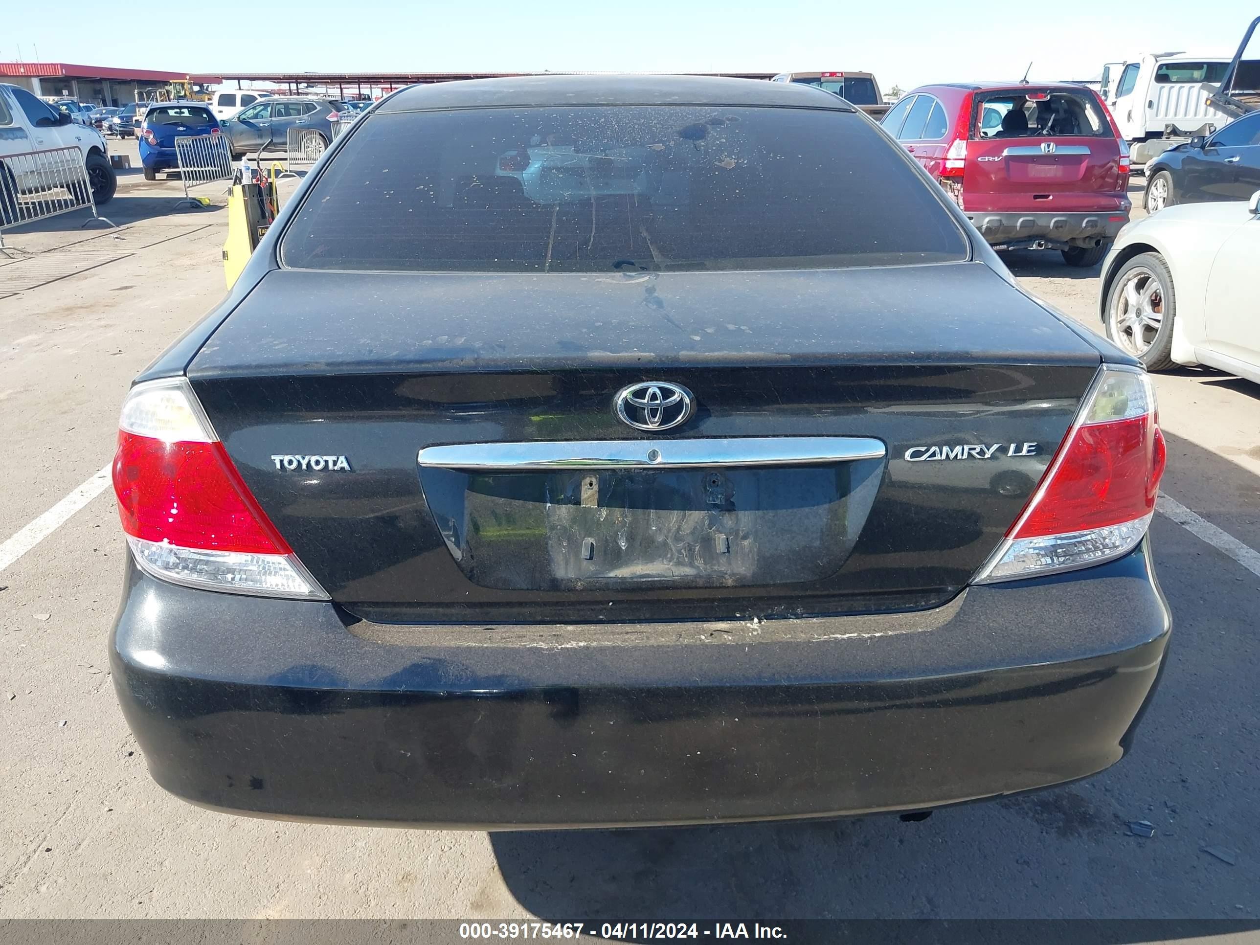 Photo 15 VIN: 4T1BE32K95U622151 - TOYOTA CAMRY 