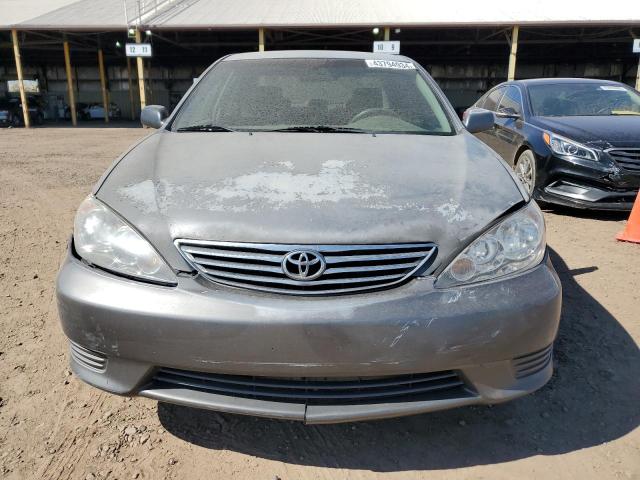 Photo 4 VIN: 4T1BE32K95U623171 - TOYOTA CAMRY 