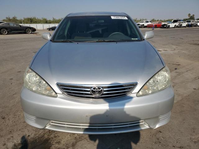 Photo 4 VIN: 4T1BE32K95U627270 - TOYOTA CAMRY LE 