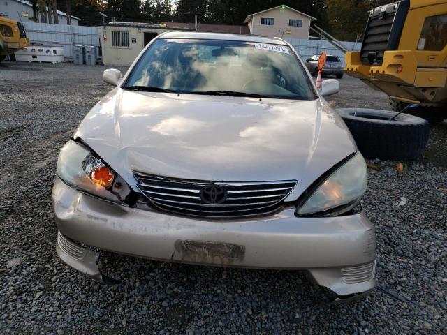 Photo 4 VIN: 4T1BE32K95U944577 - TOYOTA CAMRY LE 