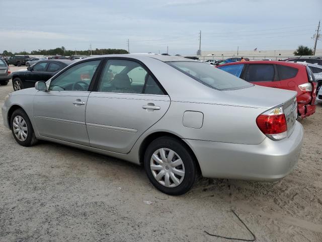 Photo 1 VIN: 4T1BE32K95U957510 - TOYOTA CAMRY 