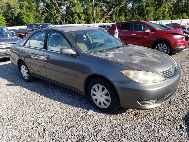 Photo 3 VIN: 4T1BE32K95U980642 - TOYOTA CAMRY 