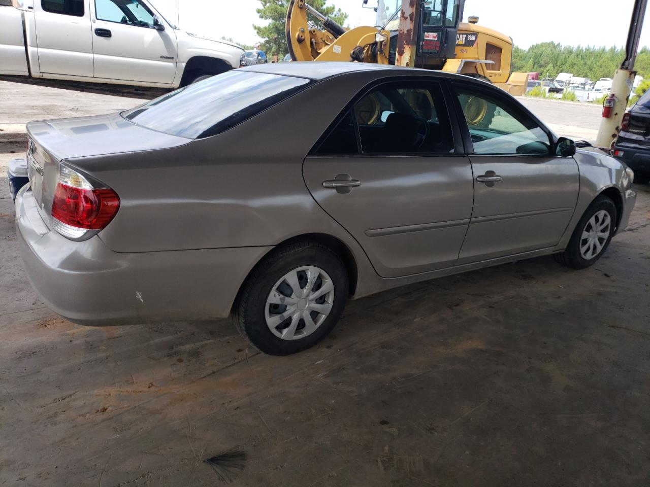 Photo 2 VIN: 4T1BE32K96U121603 - TOYOTA CAMRY 