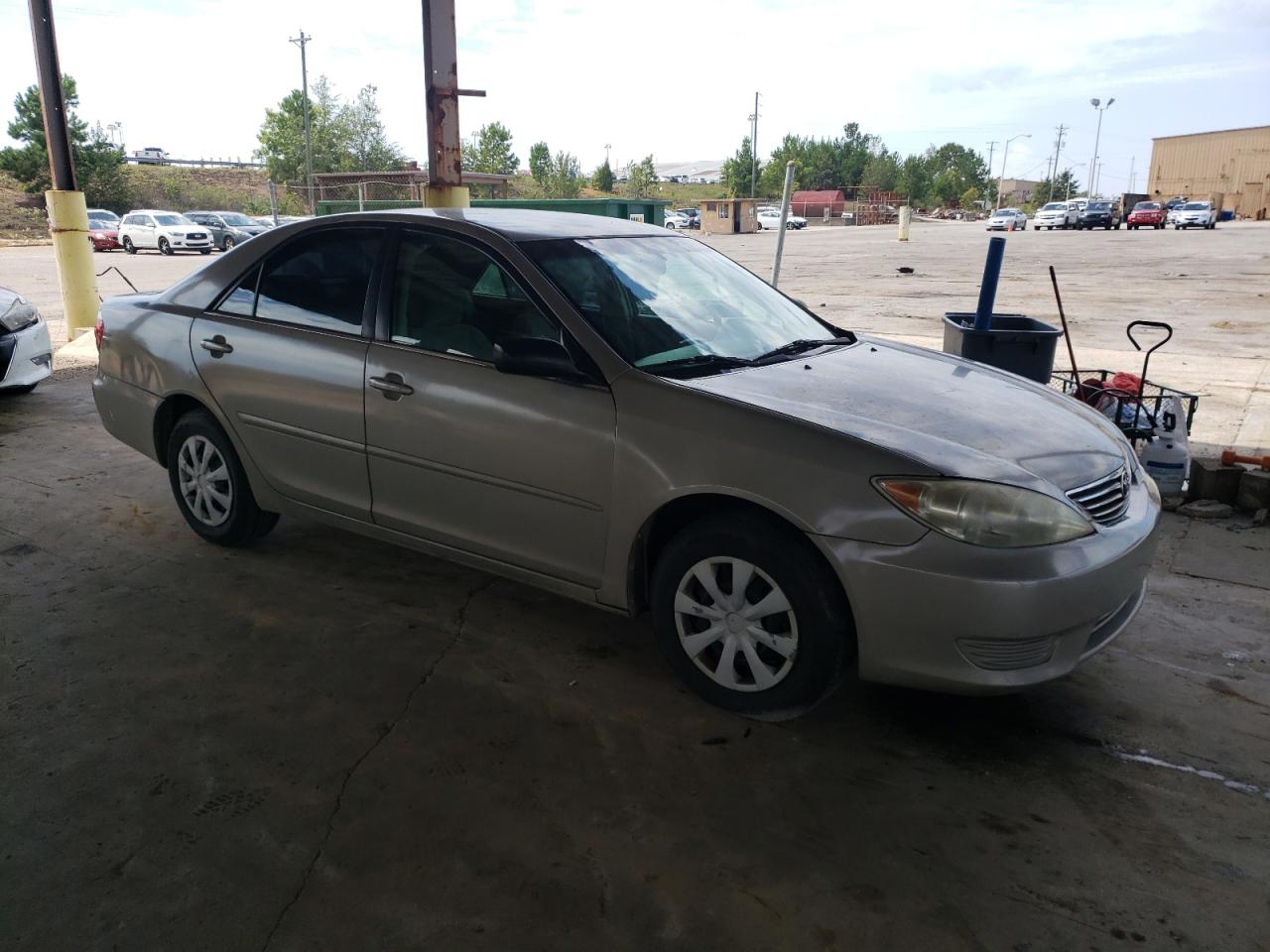 Photo 3 VIN: 4T1BE32K96U121603 - TOYOTA CAMRY 