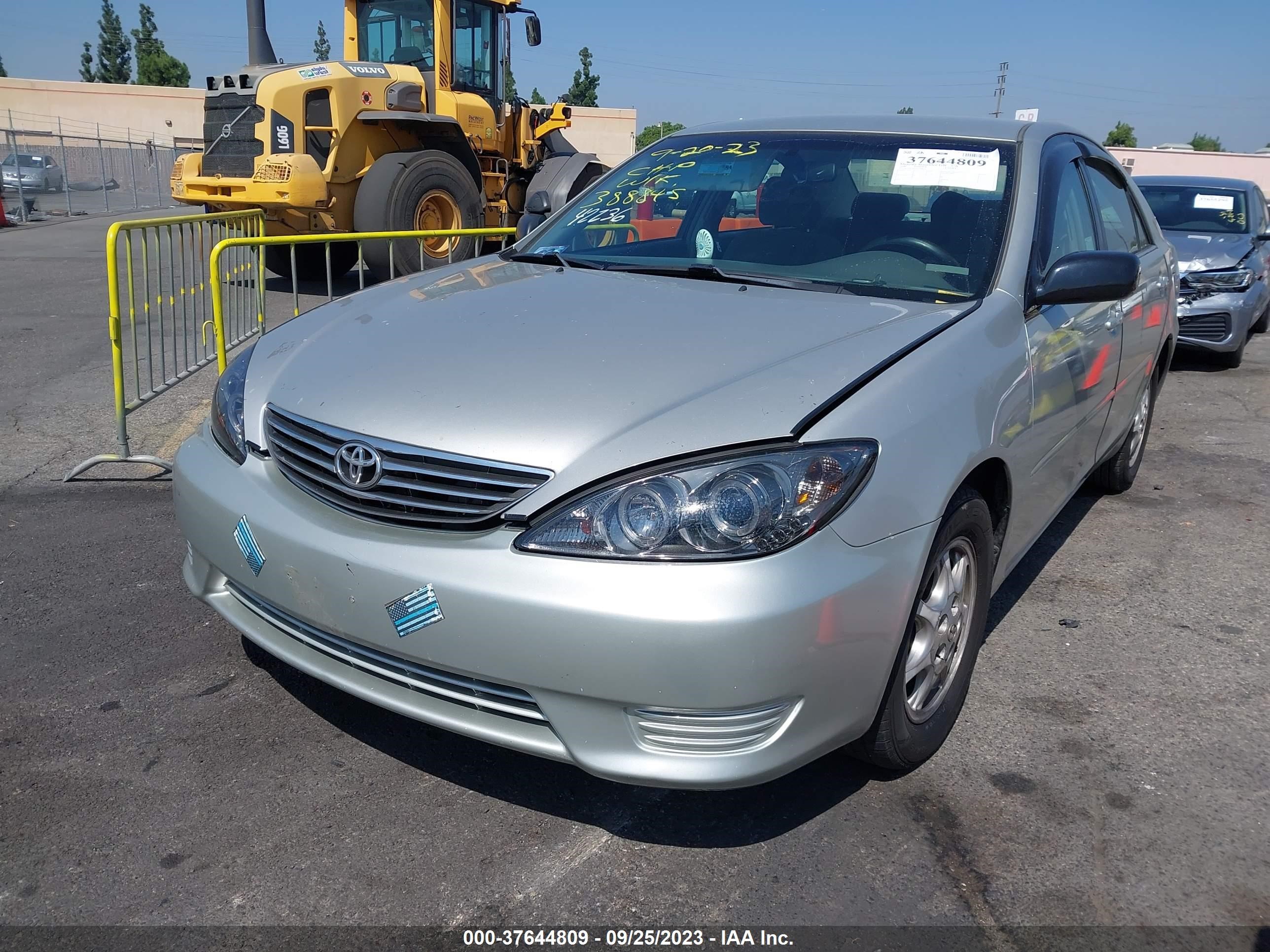 Photo 1 VIN: 4T1BE32K96U164516 - TOYOTA CAMRY 