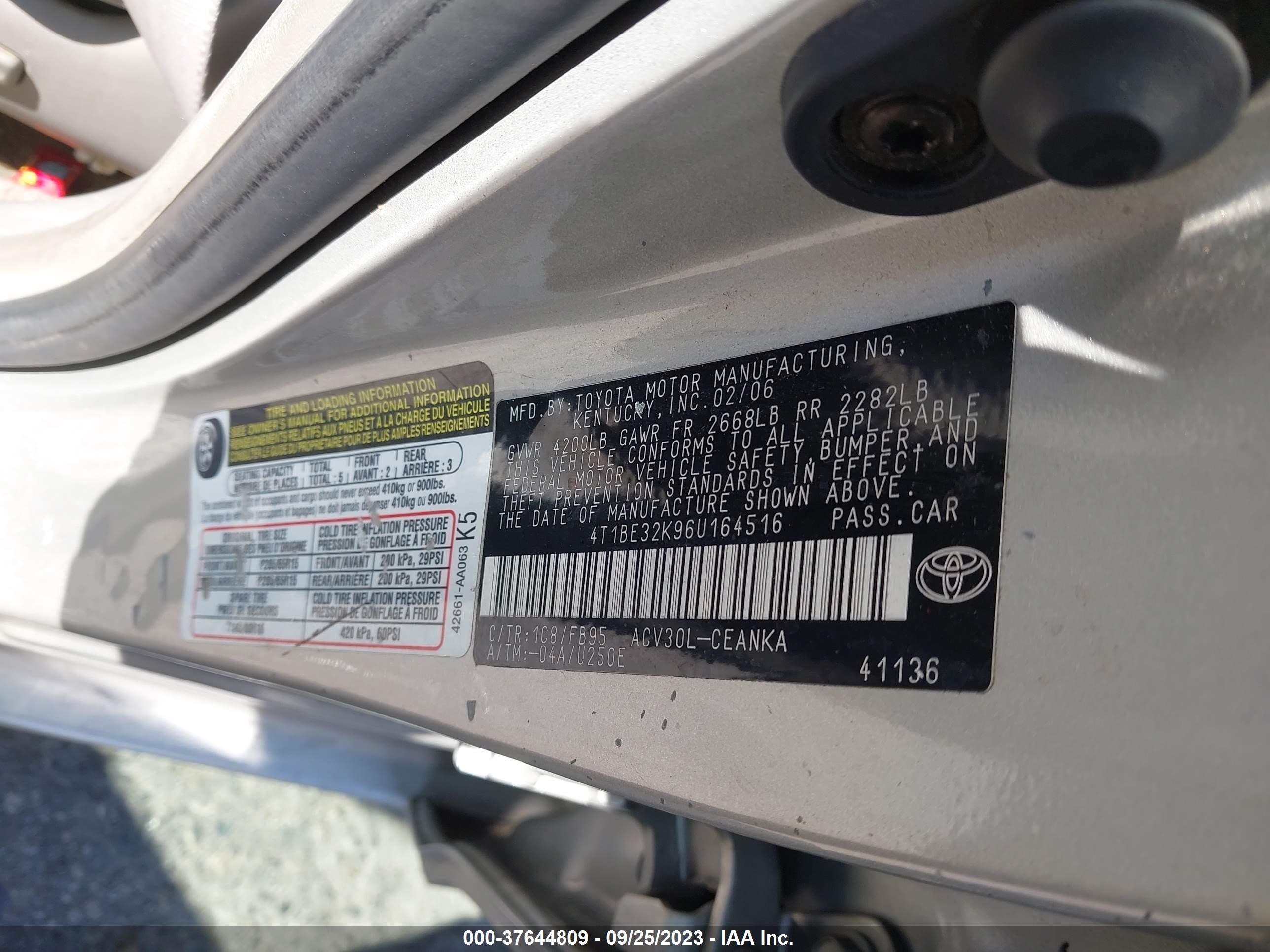 Photo 8 VIN: 4T1BE32K96U164516 - TOYOTA CAMRY 