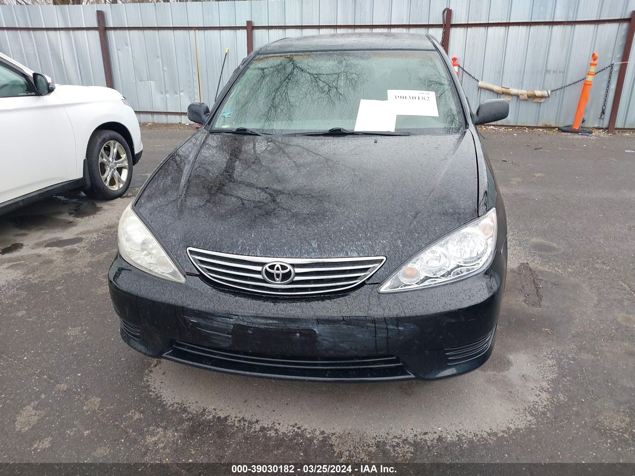 Photo 5 VIN: 4T1BE32K96U642076 - TOYOTA CAMRY 