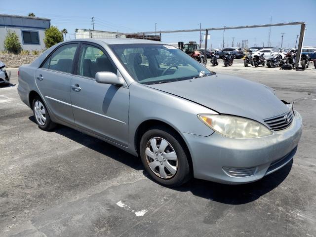 Photo 3 VIN: 4T1BE32K96U653711 - TOYOTA CAMRY 