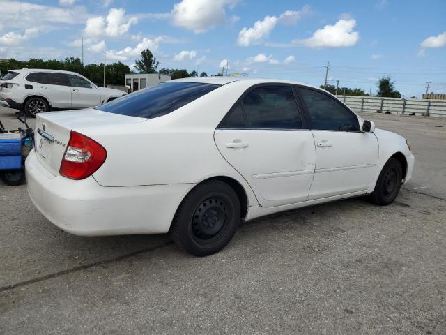 Photo 2 VIN: 4T1BE32KX2U065195 - TOYOTA CAMRY LE 