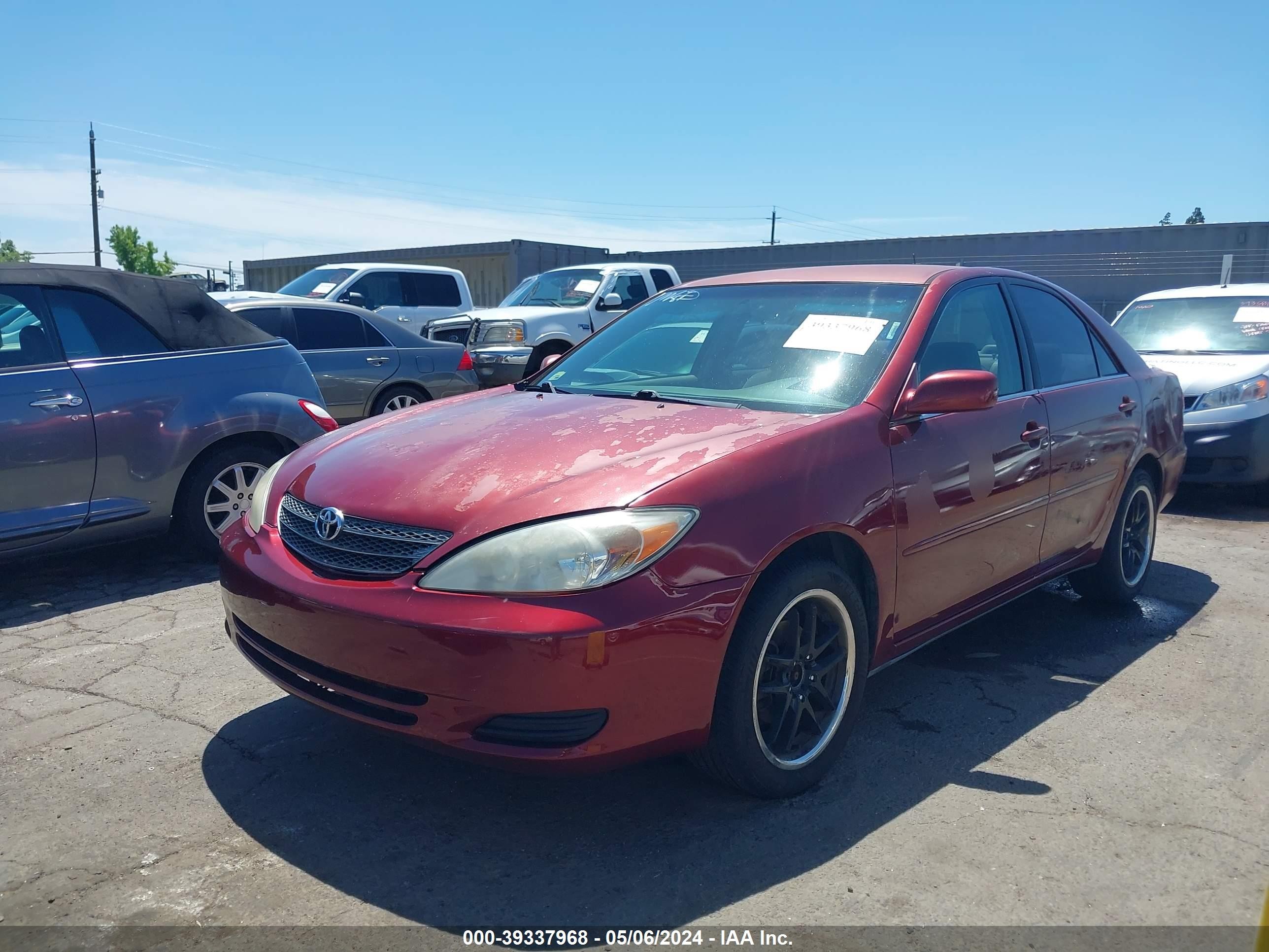 Photo 1 VIN: 4T1BE32KX2U555846 - TOYOTA CAMRY 