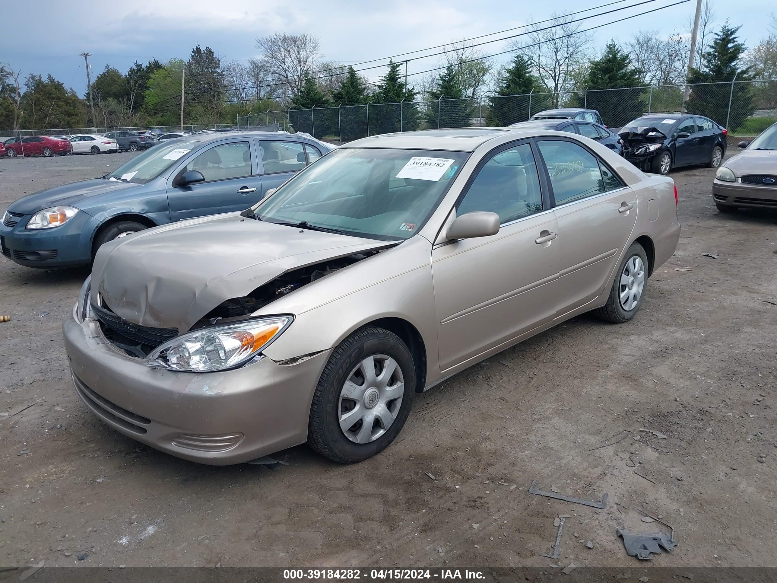 Photo 1 VIN: 4T1BE32KX2U563624 - TOYOTA CAMRY 