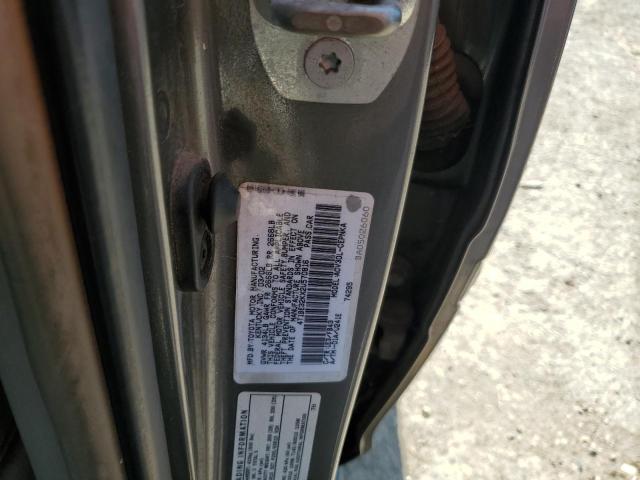 Photo 11 VIN: 4T1BE32KX2U570816 - TOYOTA CAMRY LE 