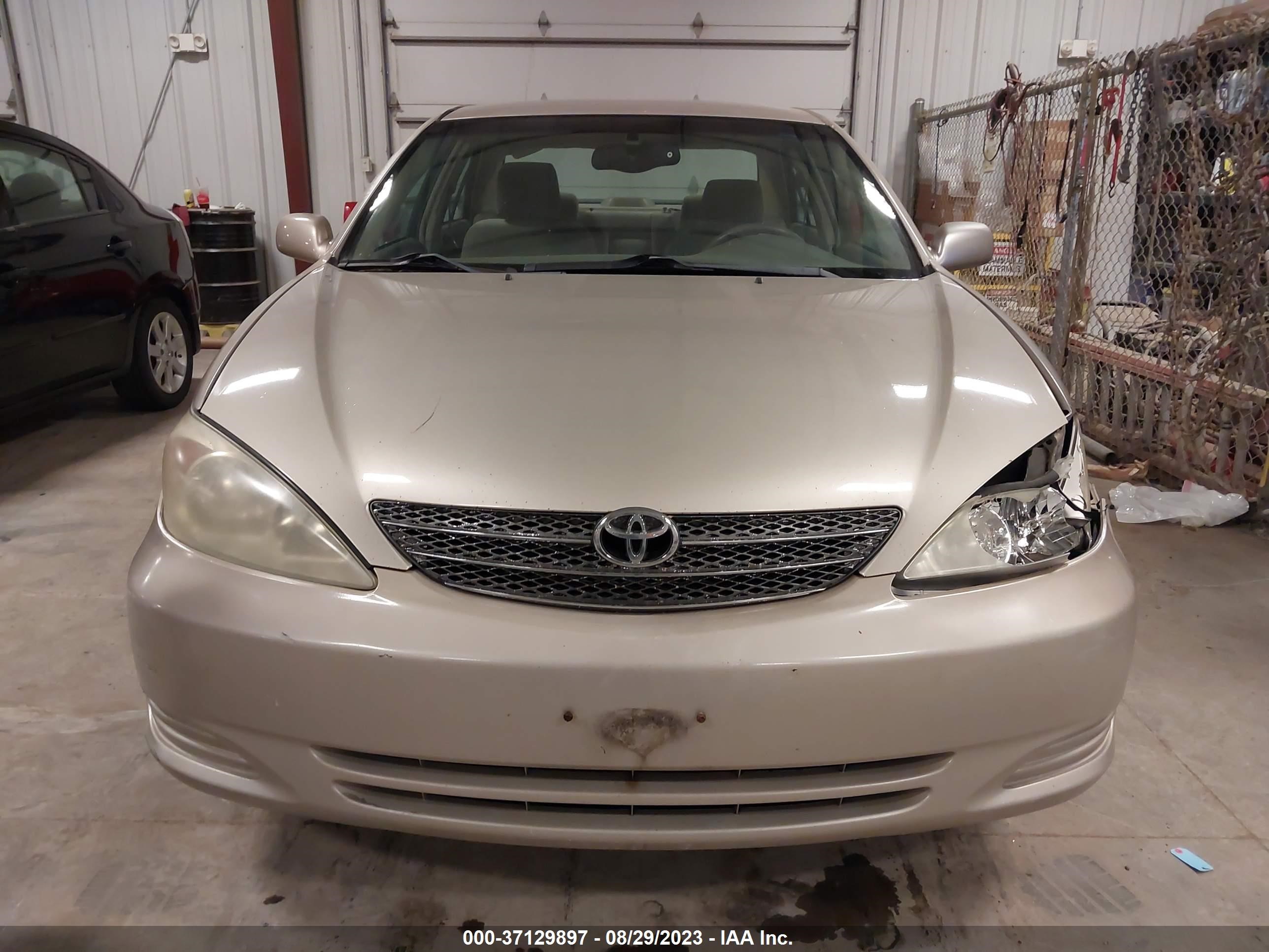 Photo 11 VIN: 4T1BE32KX4U371199 - TOYOTA CAMRY 