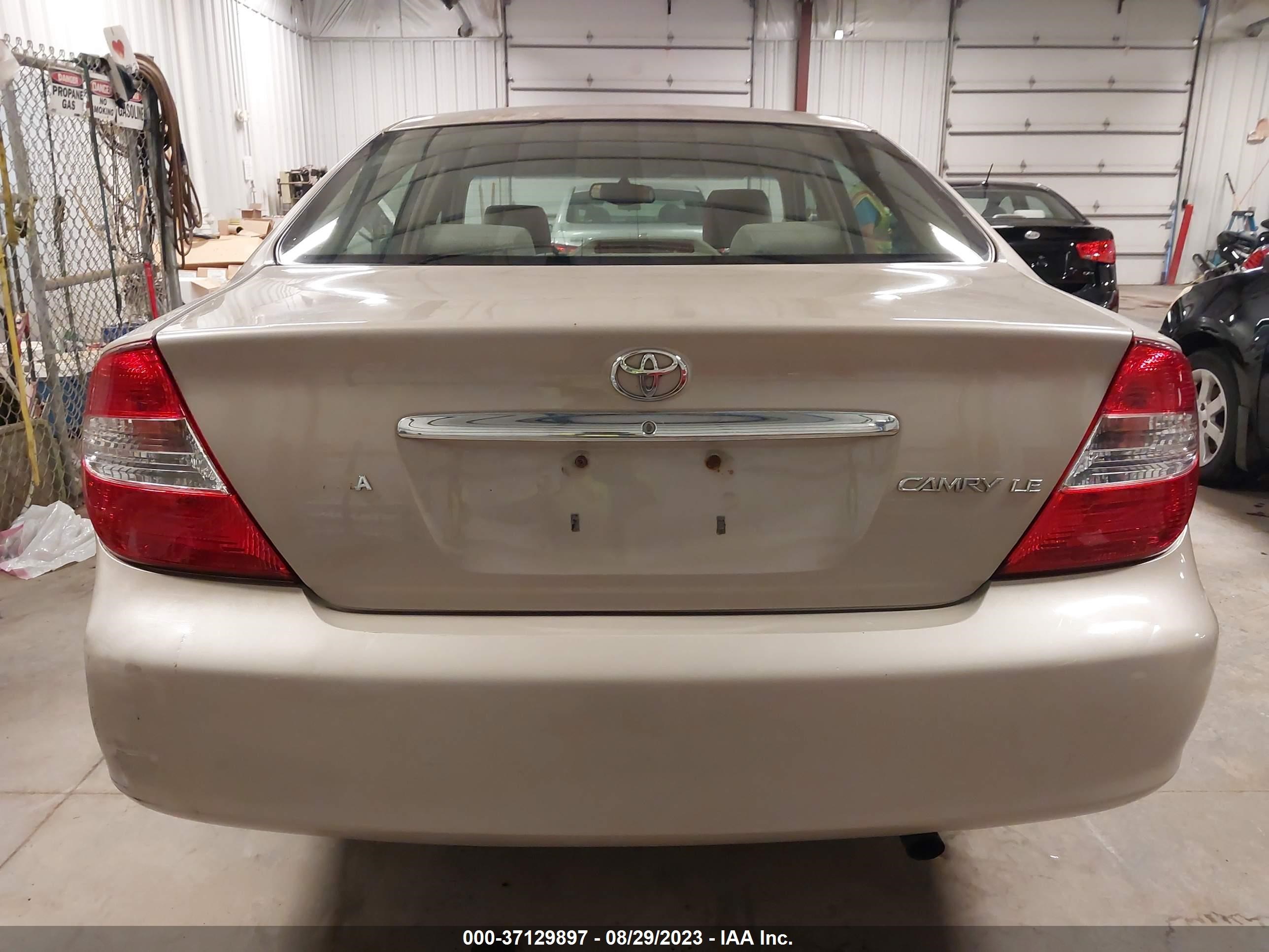 Photo 15 VIN: 4T1BE32KX4U371199 - TOYOTA CAMRY 