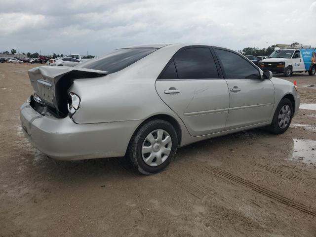 Photo 2 VIN: 4T1BE32KX4U865546 - TOYOTA CAMRY LE 