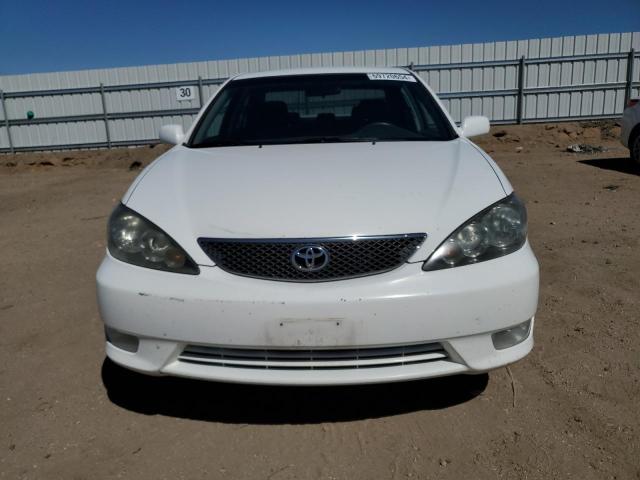 Photo 4 VIN: 4T1BE32KX5U005731 - TOYOTA CAMRY LE 