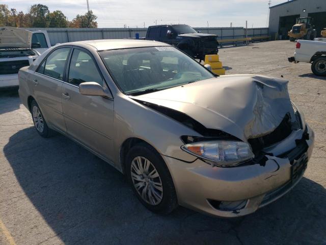 Photo 3 VIN: 4T1BE32KX5U020519 - TOYOTA CAMRY 