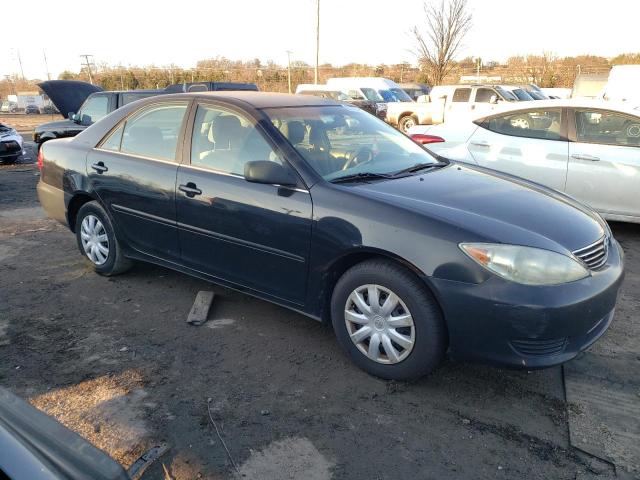 Photo 3 VIN: 4T1BE32KX5U023808 - TOYOTA CAMRY 