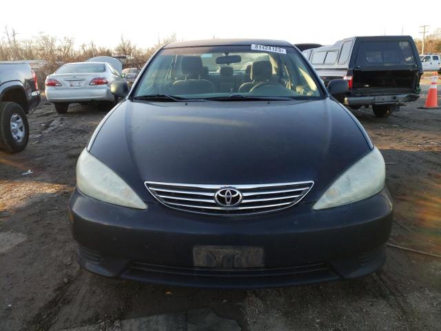 Photo 4 VIN: 4T1BE32KX5U023808 - TOYOTA CAMRY 