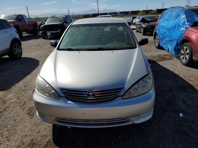 Photo 4 VIN: 4T1BE32KX5U087296 - TOYOTA CAMRY LE 