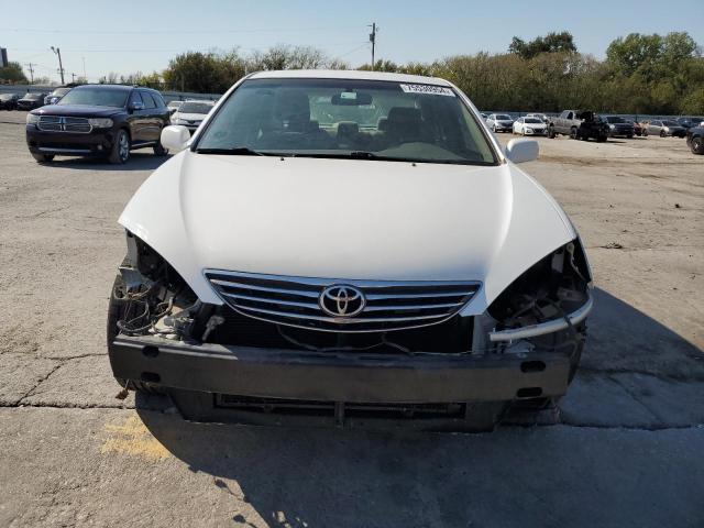 Photo 4 VIN: 4T1BE32KX5U409709 - TOYOTA CAMRY LE 