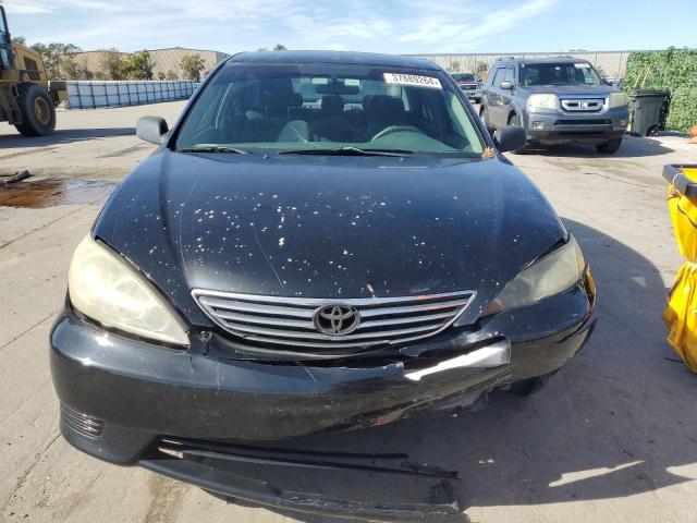 Photo 4 VIN: 4T1BE32KX5U584560 - TOYOTA CAMRY 