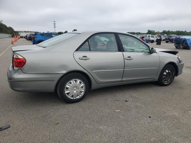 Photo 2 VIN: 4T1BE32KX5U617220 - TOYOTA CAMRY 