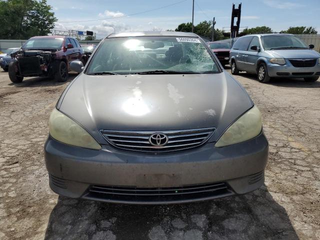 Photo 4 VIN: 4T1BE32KX5U941039 - TOYOTA CAMRY 