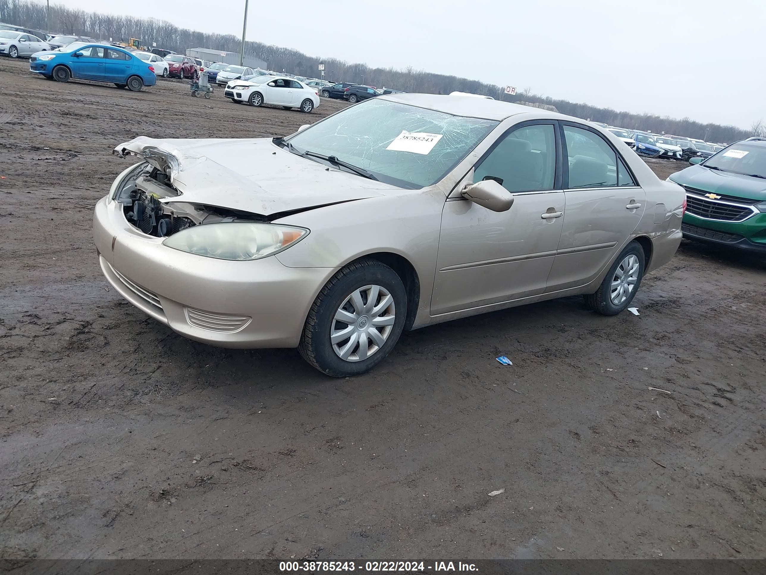 Photo 1 VIN: 4T1BE32KX5U966510 - TOYOTA CAMRY 