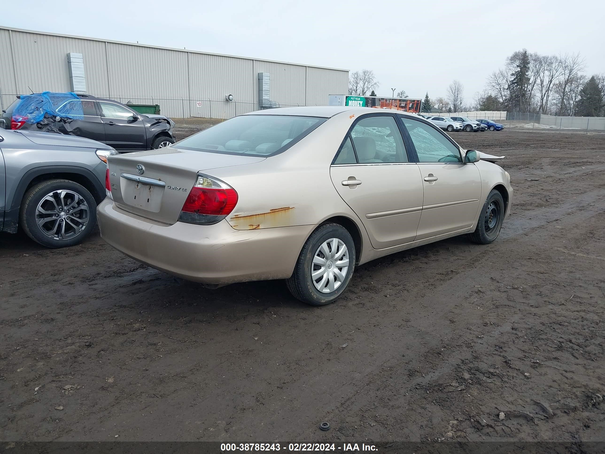 Photo 3 VIN: 4T1BE32KX5U966510 - TOYOTA CAMRY 