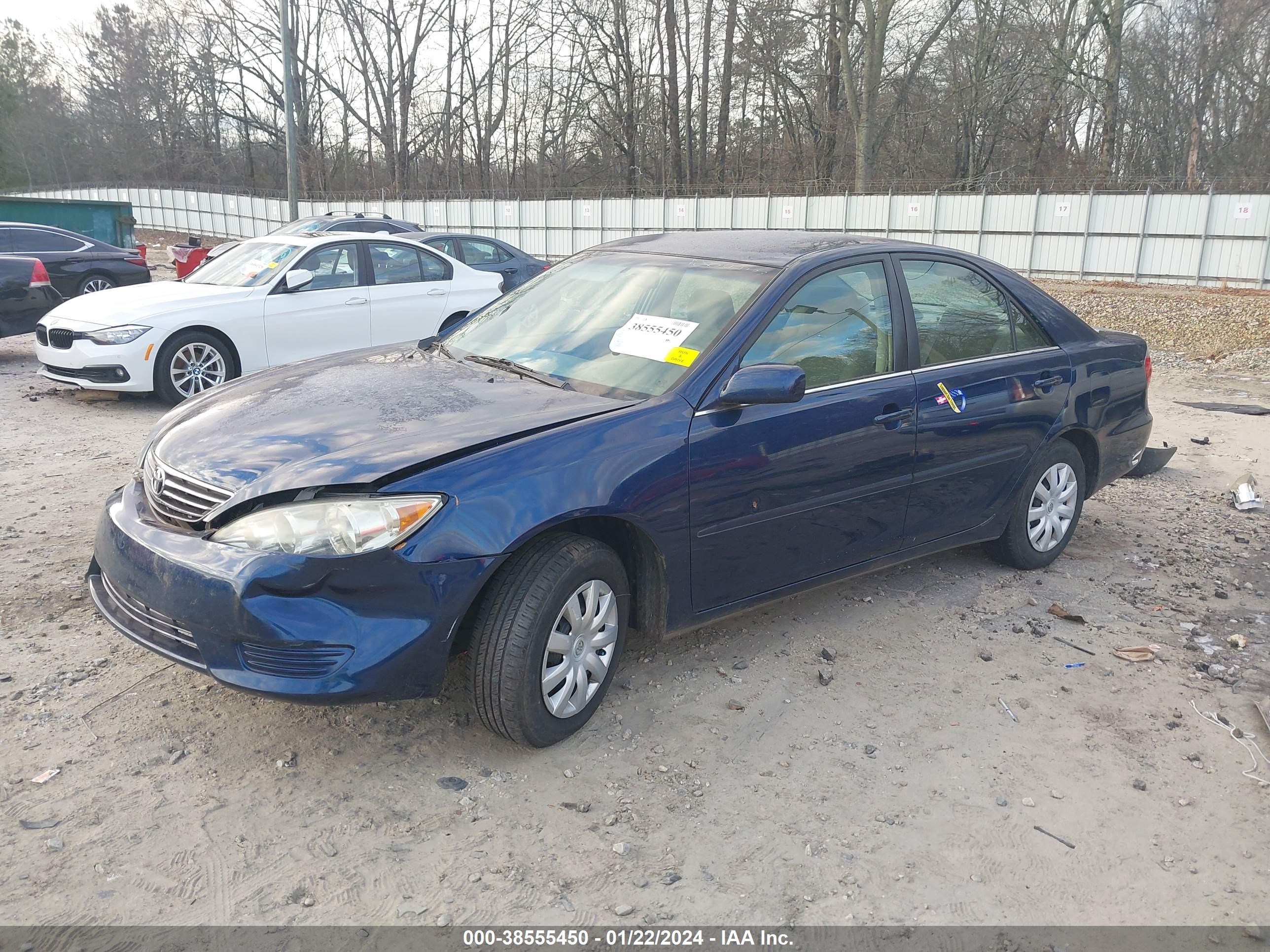 Photo 1 VIN: 4T1BE32KX6U111677 - TOYOTA CAMRY 