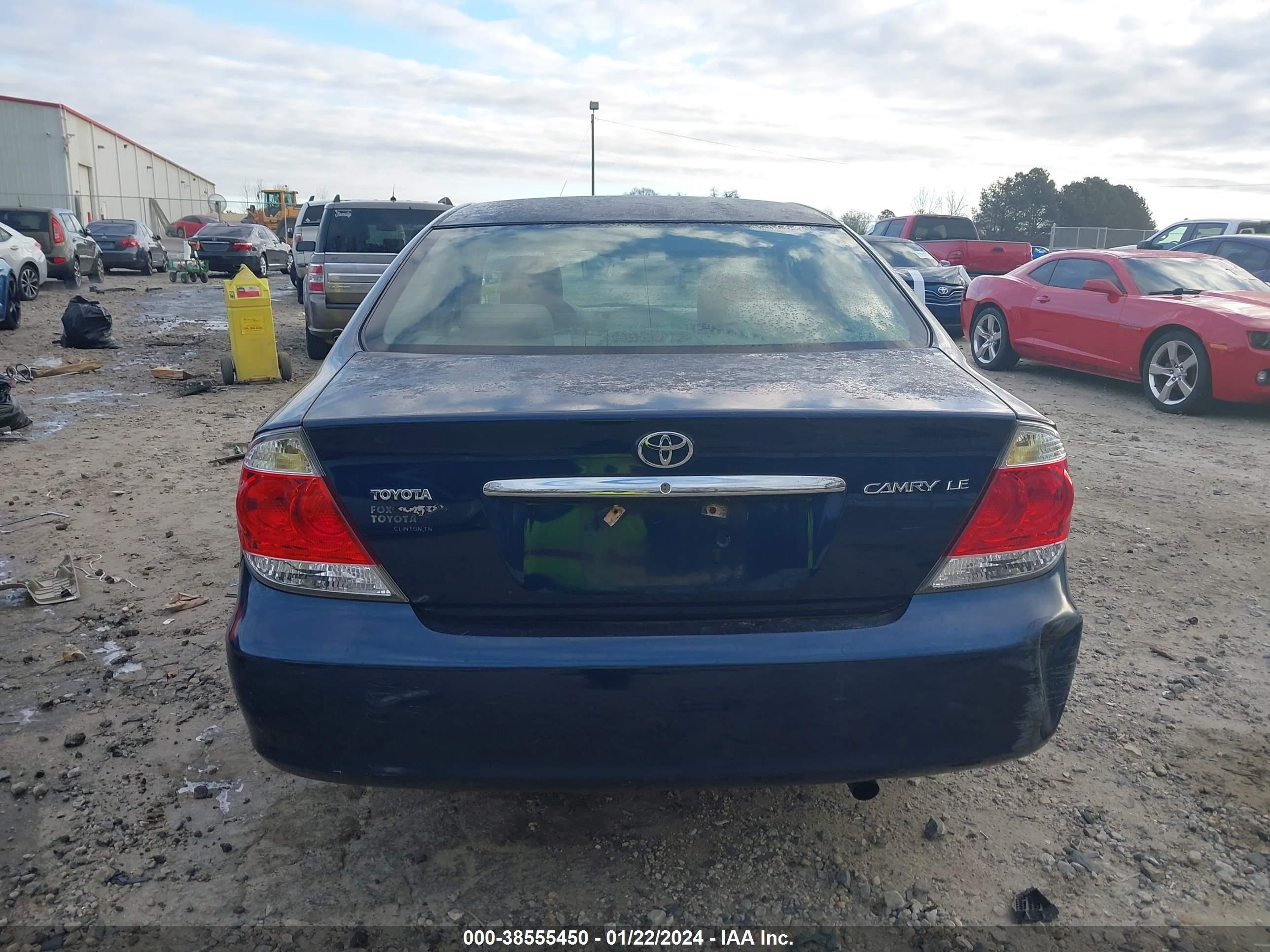 Photo 15 VIN: 4T1BE32KX6U111677 - TOYOTA CAMRY 