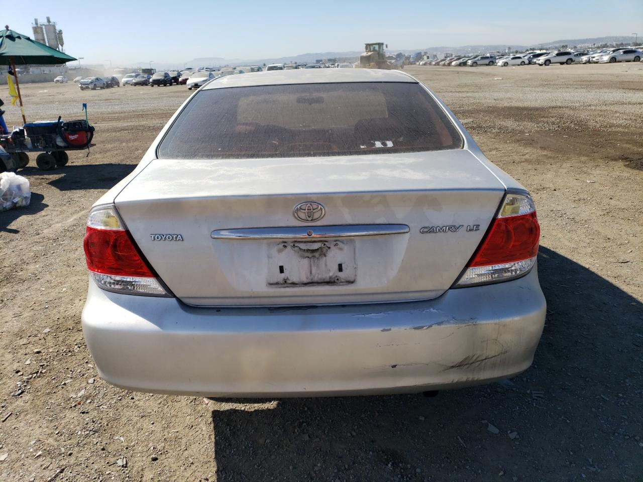 Photo 5 VIN: 4T1BE32KX6U164878 - TOYOTA CAMRY 