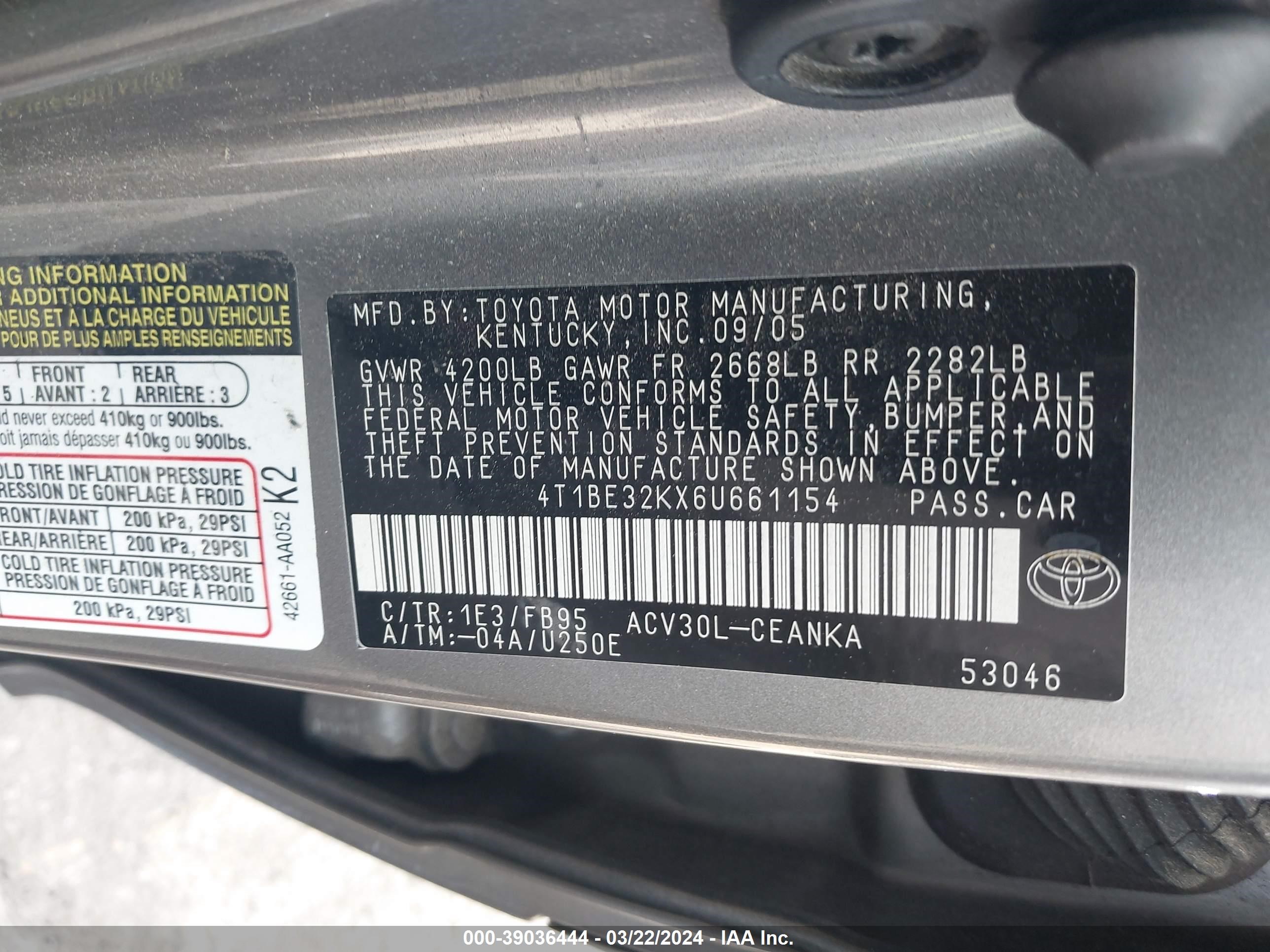 Photo 8 VIN: 4T1BE32KX6U661154 - TOYOTA CAMRY 